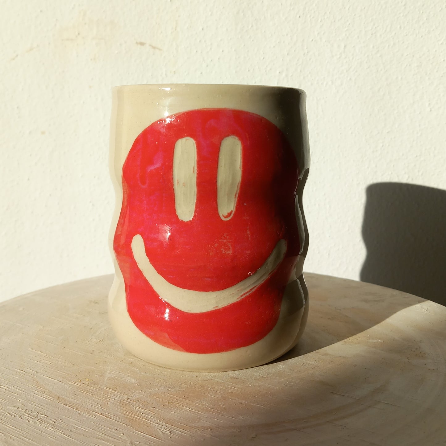 Smile mugs red