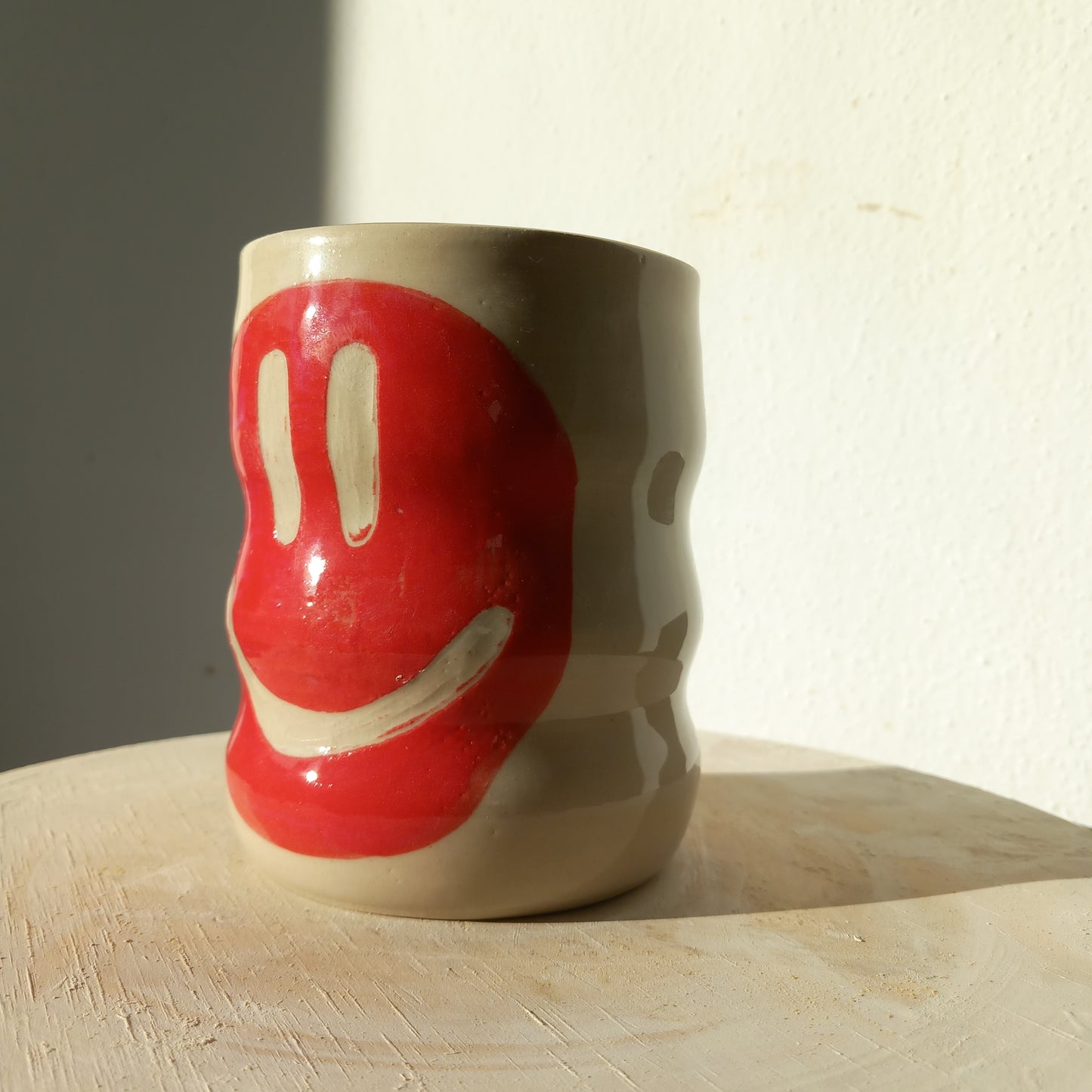 Smile mugs red